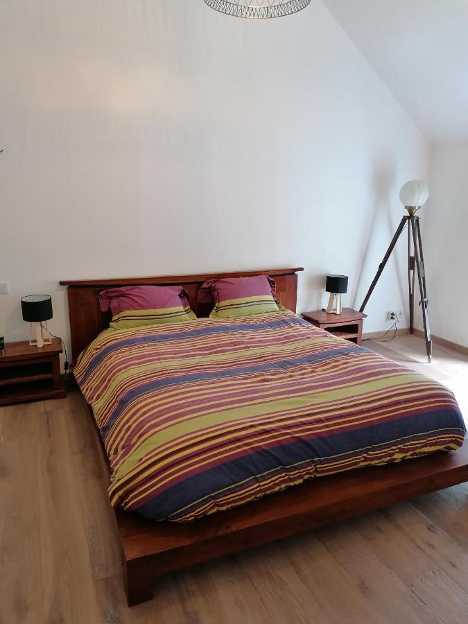 Maison renovee en pierres avec jardin près Omaha beach&Bayeux à 5mn de Port en Bessin Commes Extérieur photo
