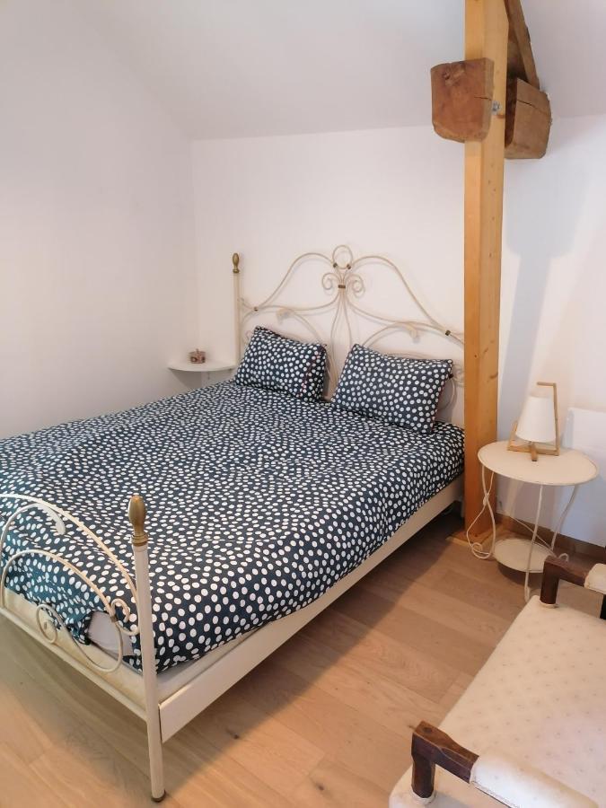 Maison renovee en pierres avec jardin près Omaha beach&Bayeux à 5mn de Port en Bessin Commes Extérieur photo