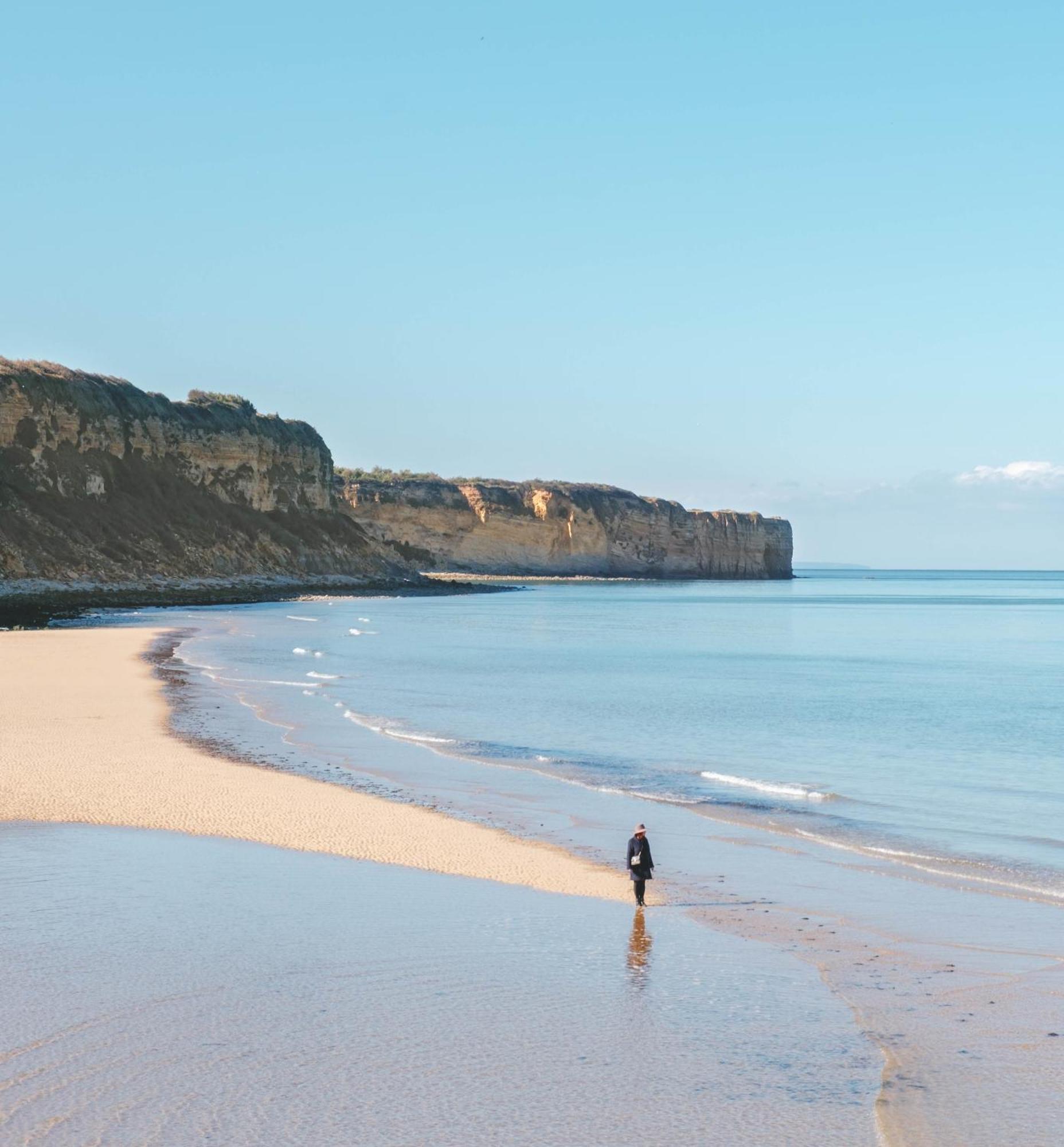 Maison renovee en pierres avec jardin près Omaha beach&Bayeux à 5mn de Port en Bessin Commes Extérieur photo