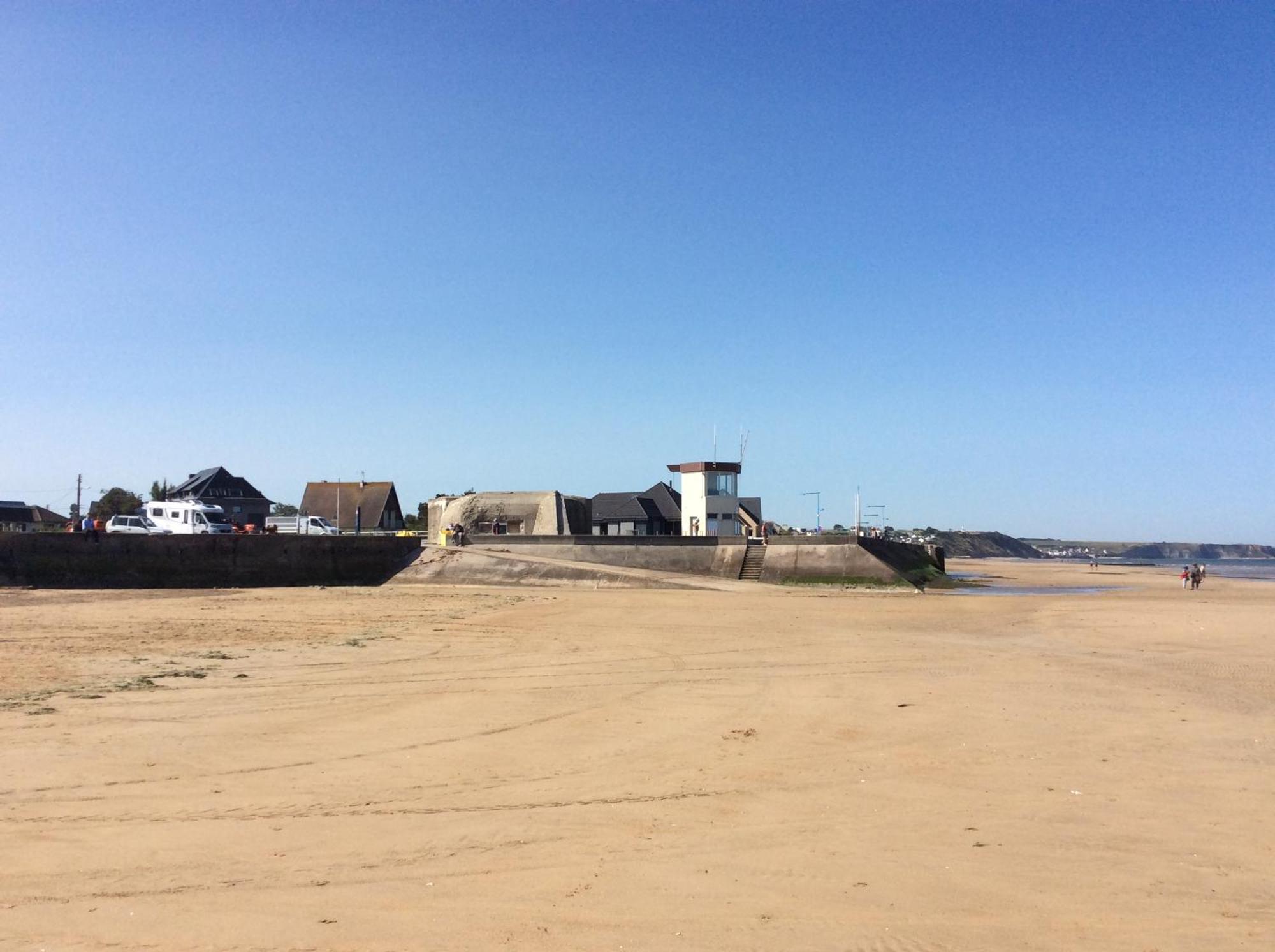 Maison renovee en pierres avec jardin près Omaha beach&Bayeux à 5mn de Port en Bessin Commes Extérieur photo